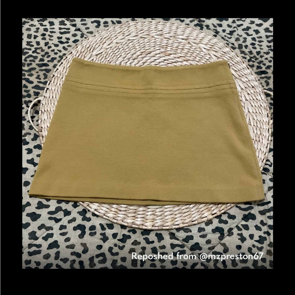 Theory wool Blend mini in Gold mustard color Size 12
